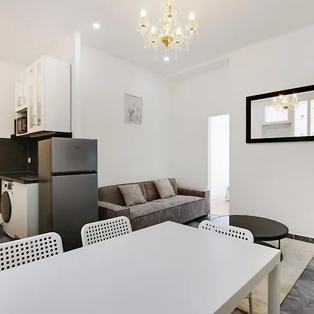Sublime 2 Bedroom Flat In Parigi