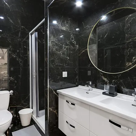 Sublime 2 Bedroom Flat In Appartamento *